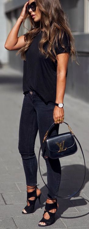 25 All Black Outfits For Women, Black on black outfit inspiration –  LIFESTYLE BY PS
